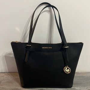Large Michael kors handbag